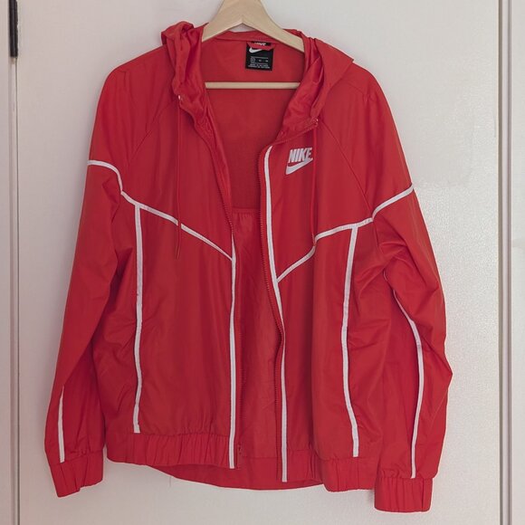 Nike Windbreaker - Picture 1 of 3